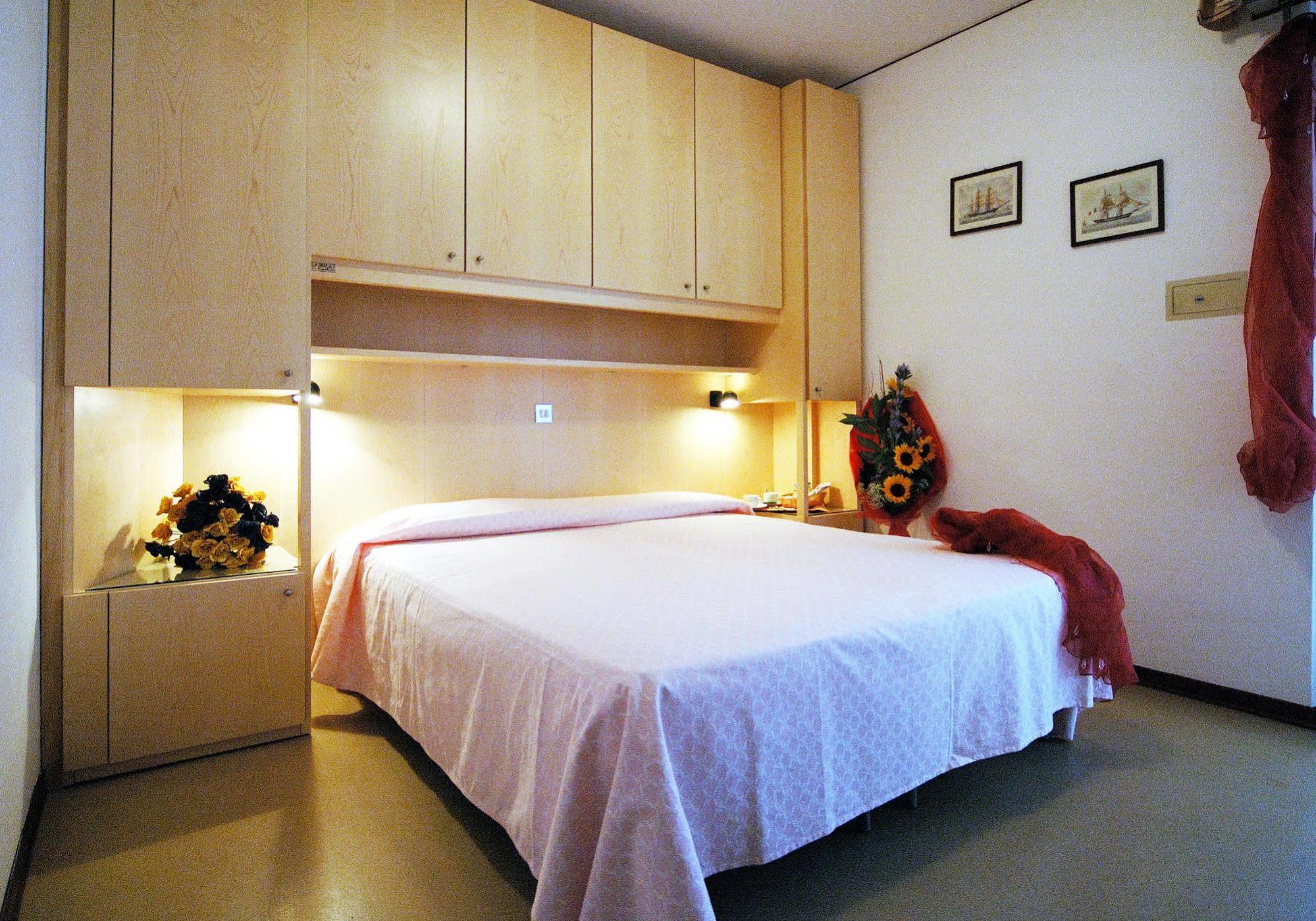 Hotel Stiefel Lignano Sabbiadoro Luaran gambar